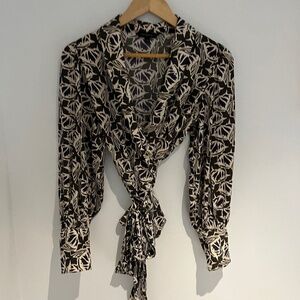 Banana Republic Wrap Top Size Small